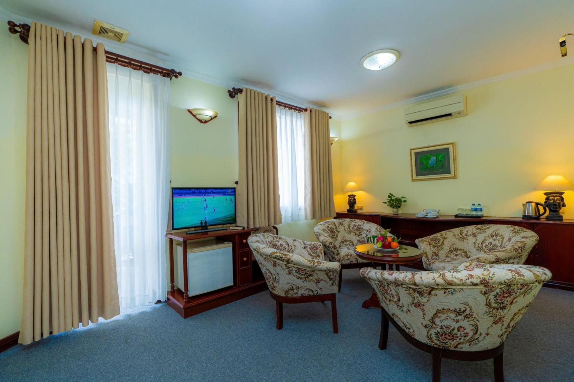 Khách sạn Hoang Ha 2*
